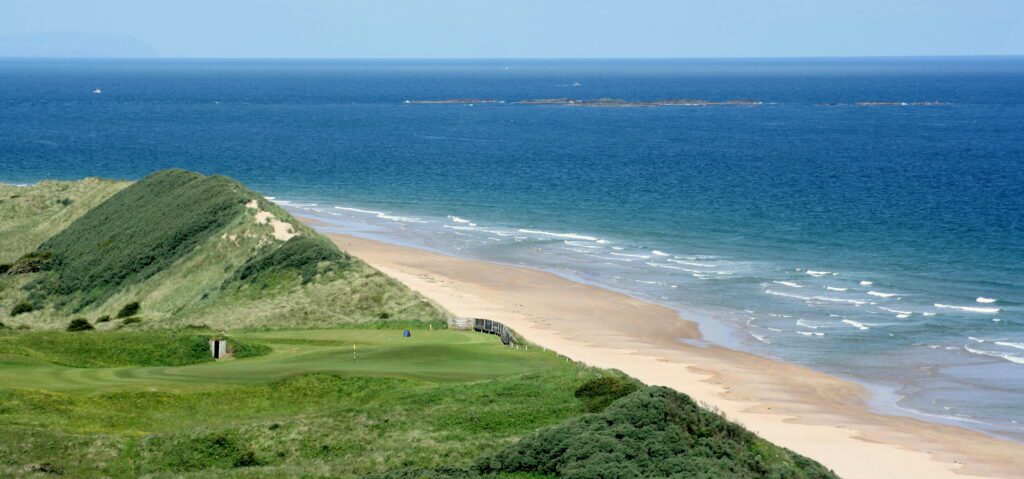 Referred to the Emerald Tour for a very good reason – this golf tour includes some of Ireland’s prestigious courses in the North, East and South of Ireland.